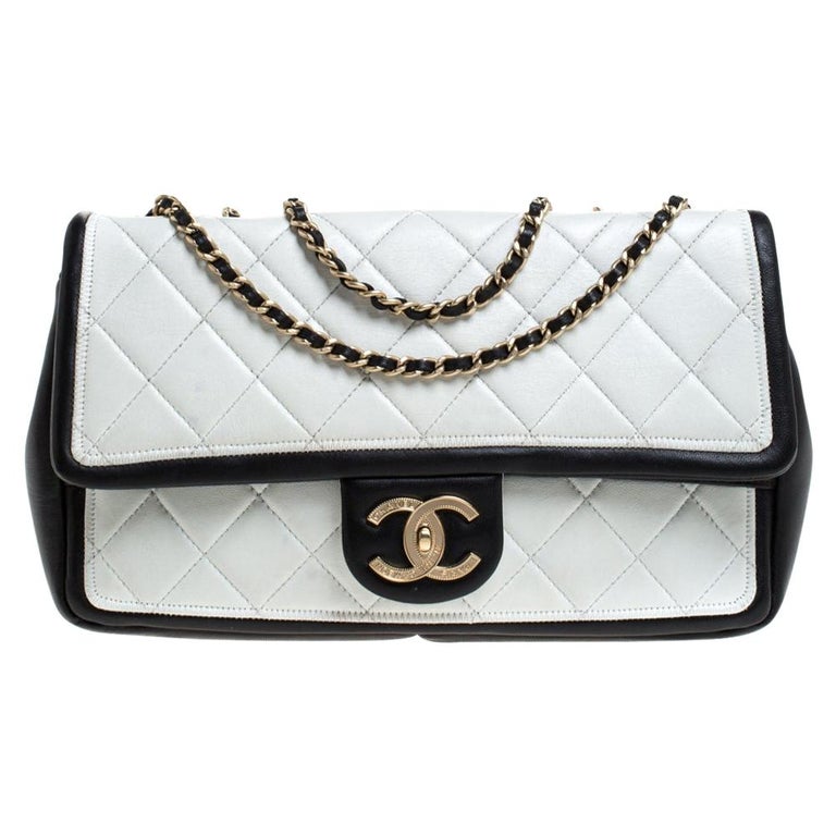 Chanel White/Black Quilted Leather Medium Graphic Flap Bag