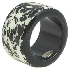 Chanel White/Black Resin CC Logo Ring Size 53
