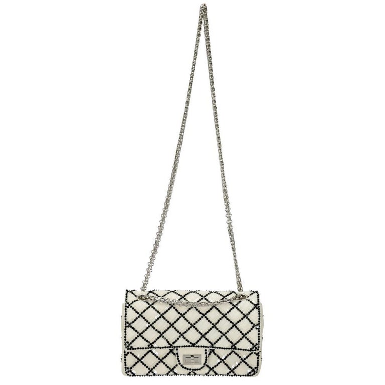 Chanel White/Black Sequinned Mesh Limited Edition 2.55 Reissue Flap Bag ...
