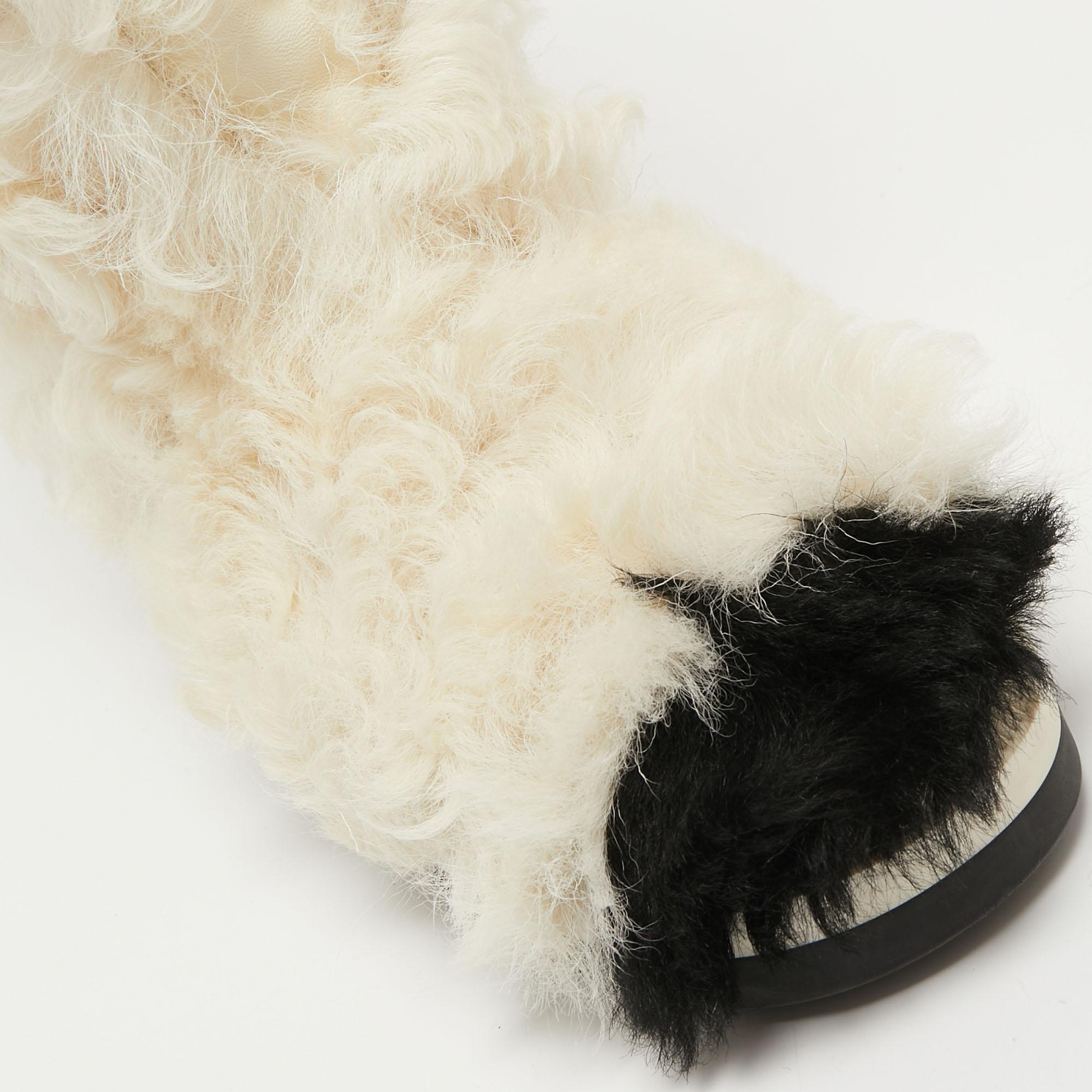 Chanel White/Black Shearling Fur Calf Length Boots Size 38 In Good Condition In Dubai, Al Qouz 2