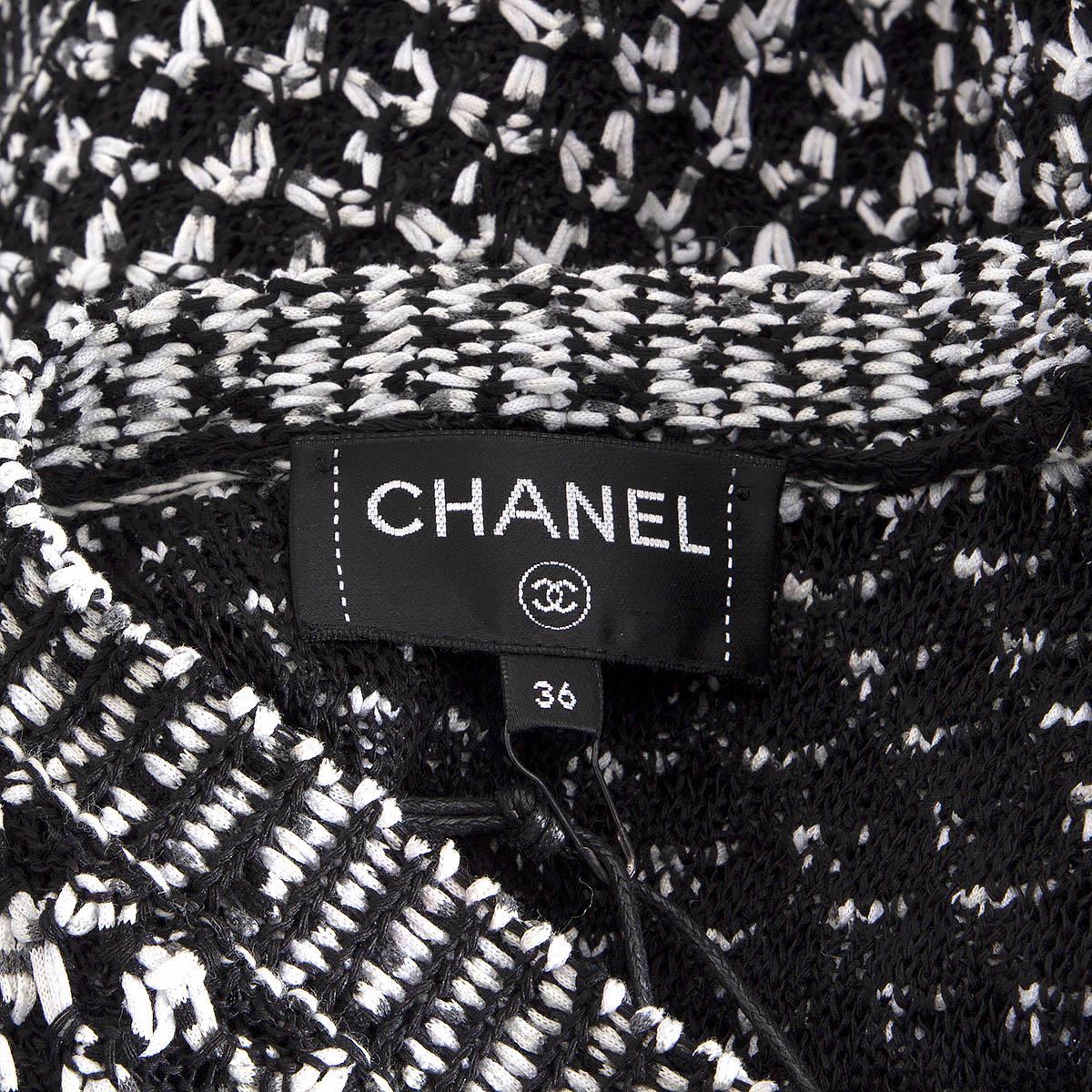 CHANEL blanc & noir soie coton 2017 17P CAPE SLEEVE Knit Top Shirt 36 XS en vente 4