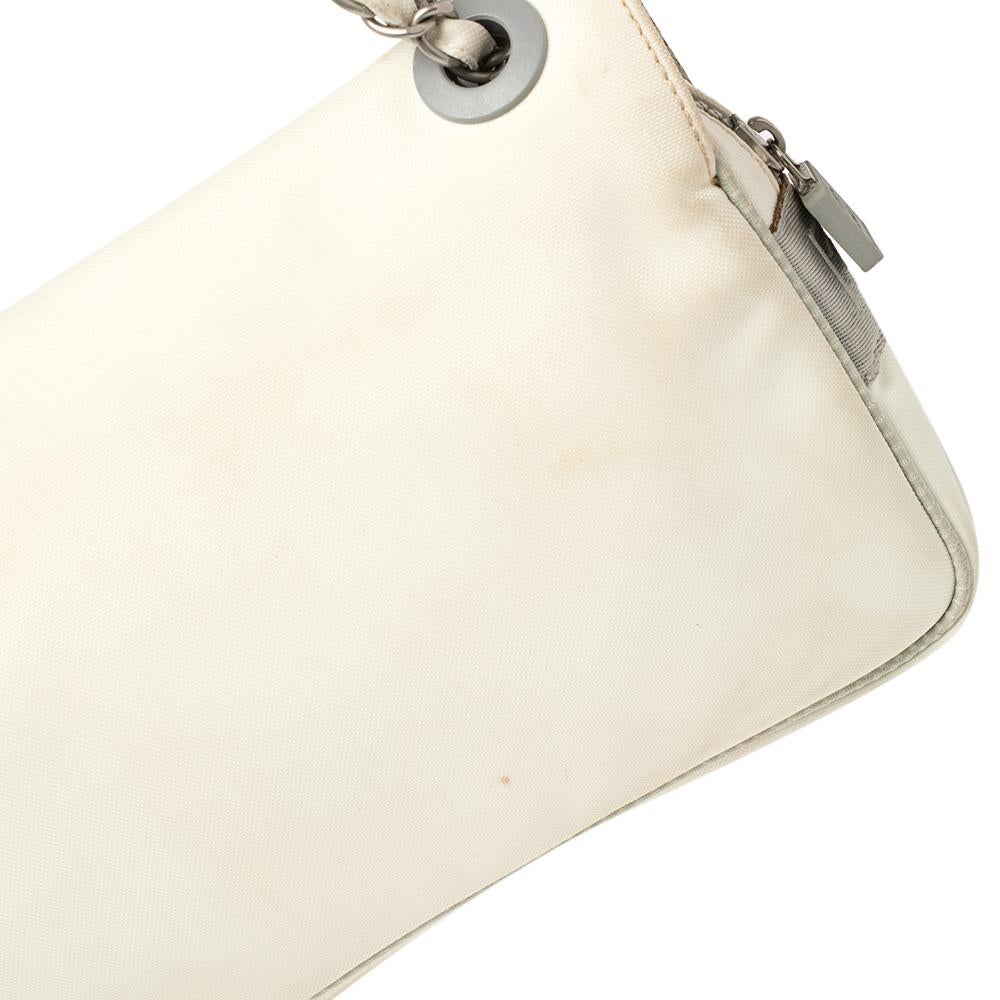 Chanel Weiß/Blauer Blumendruck Nylon Sport CC Klappe Tasche 2