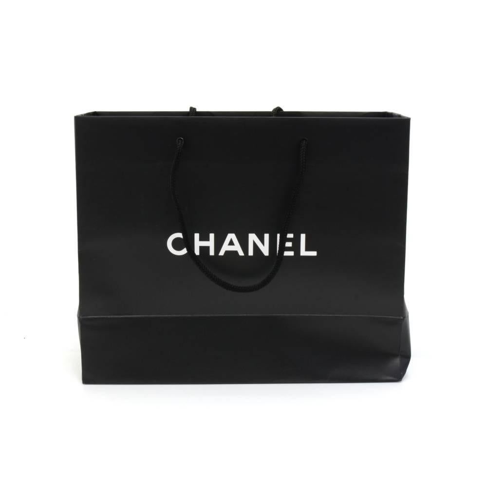 Chanel Box, Paper bag, ribbon, white tissue paper for medium flap bags. Comes with a white box with 