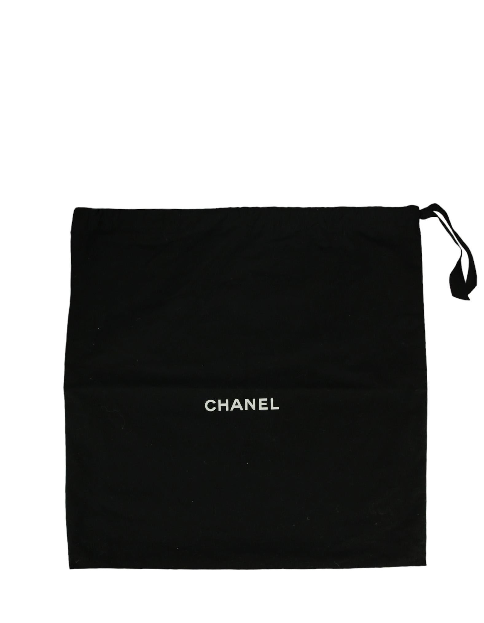Chanel White Calfskin Leather Quilted Chanel 22 Tote Bag w/ Contrast Stitching 6