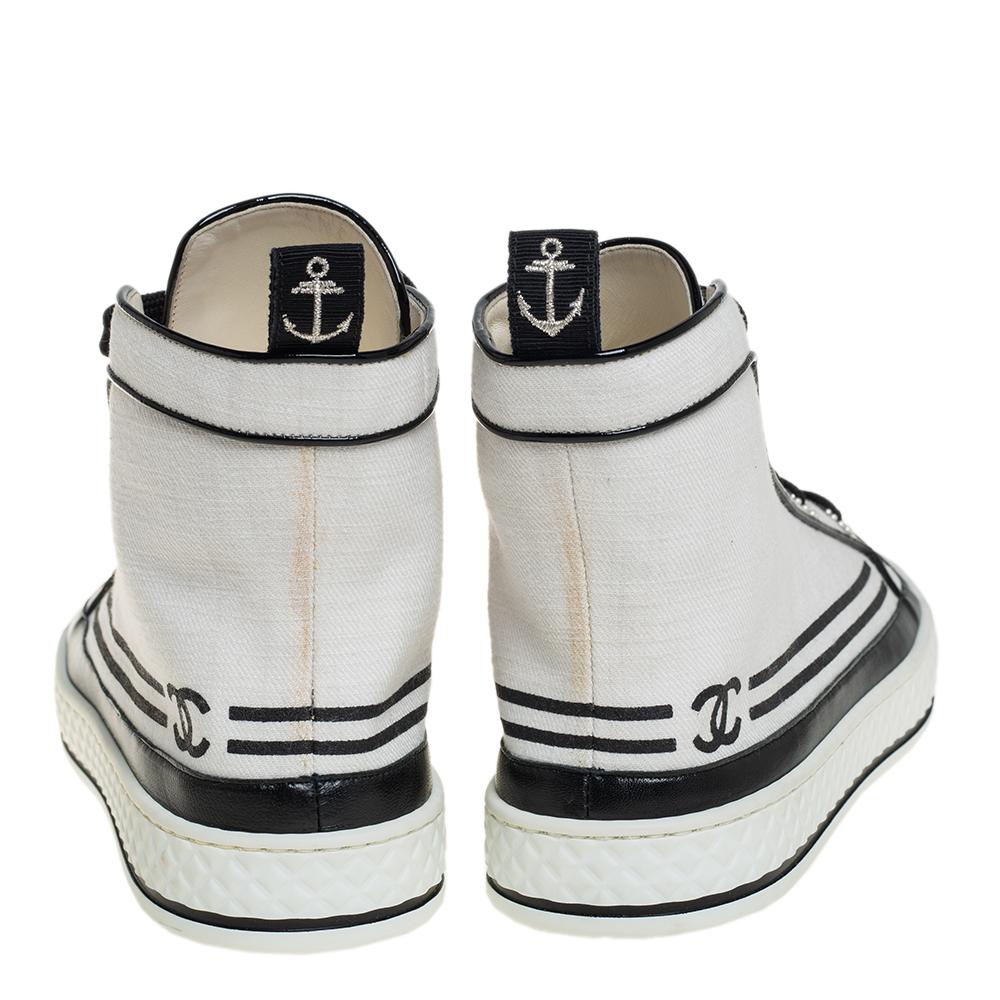 Chanel Weiß Segeltuch und Leder CC Cap Toe Perle High Top Sneakers Größe 41 (Grau)
