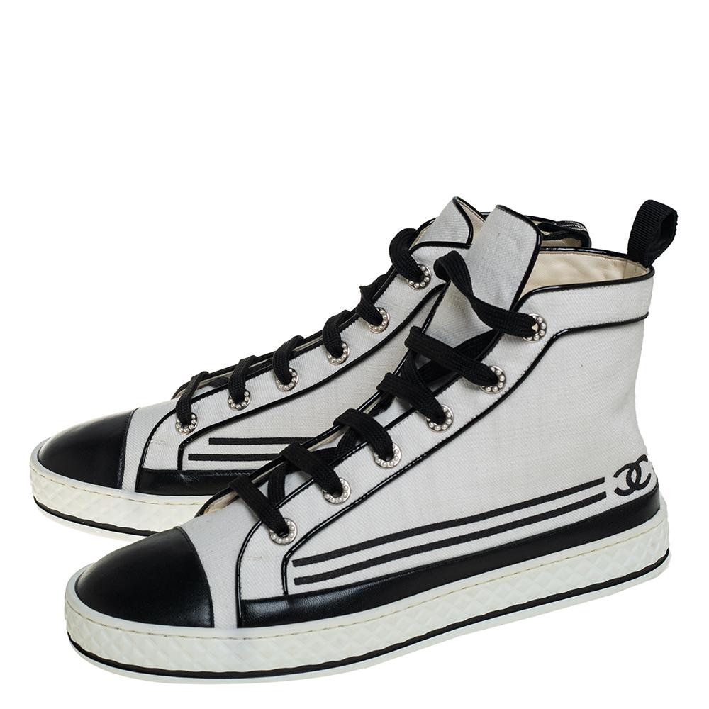 Chanel Weiß Segeltuch und Leder CC Cap Toe Perle High Top Sneakers Größe 41 2