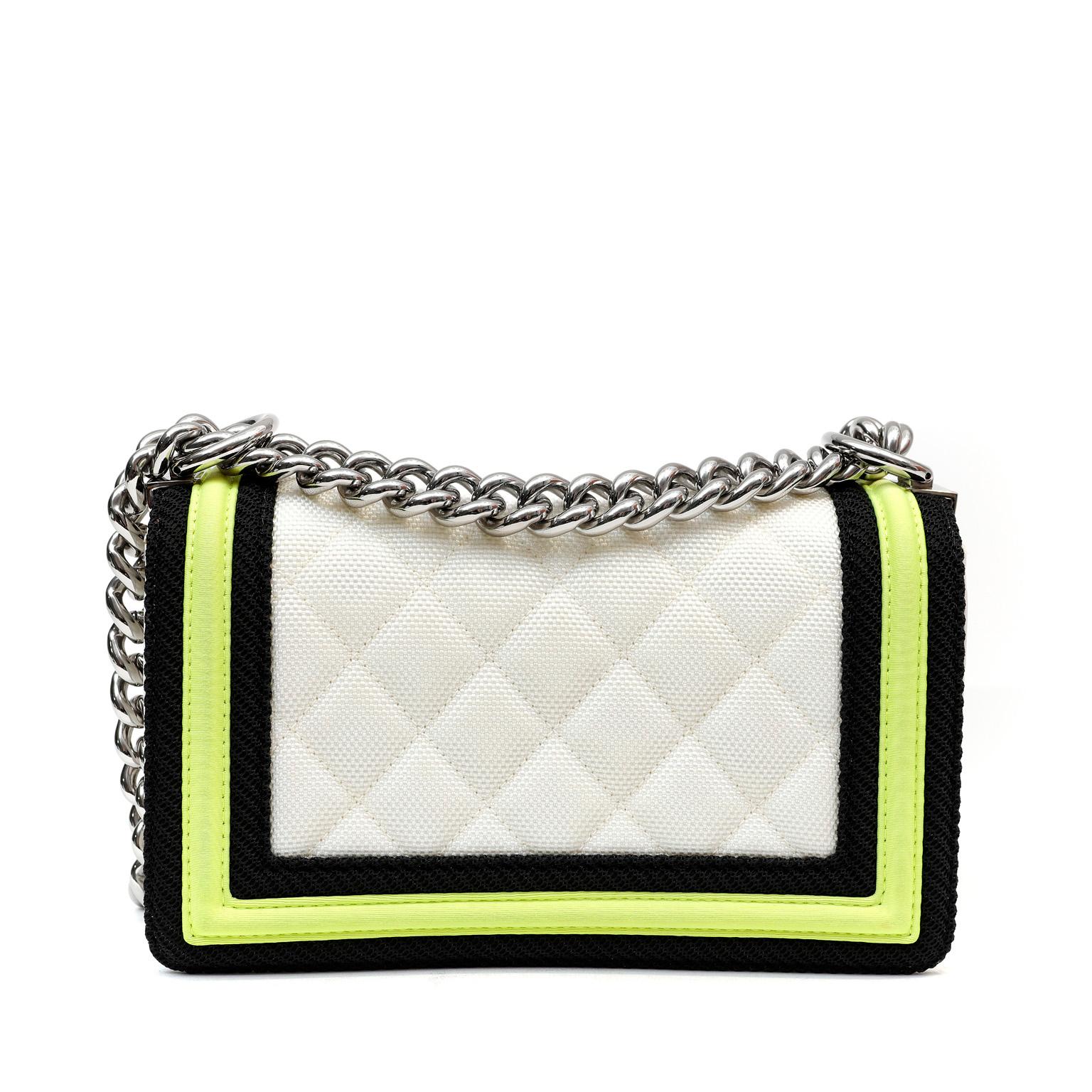 chanel fluo