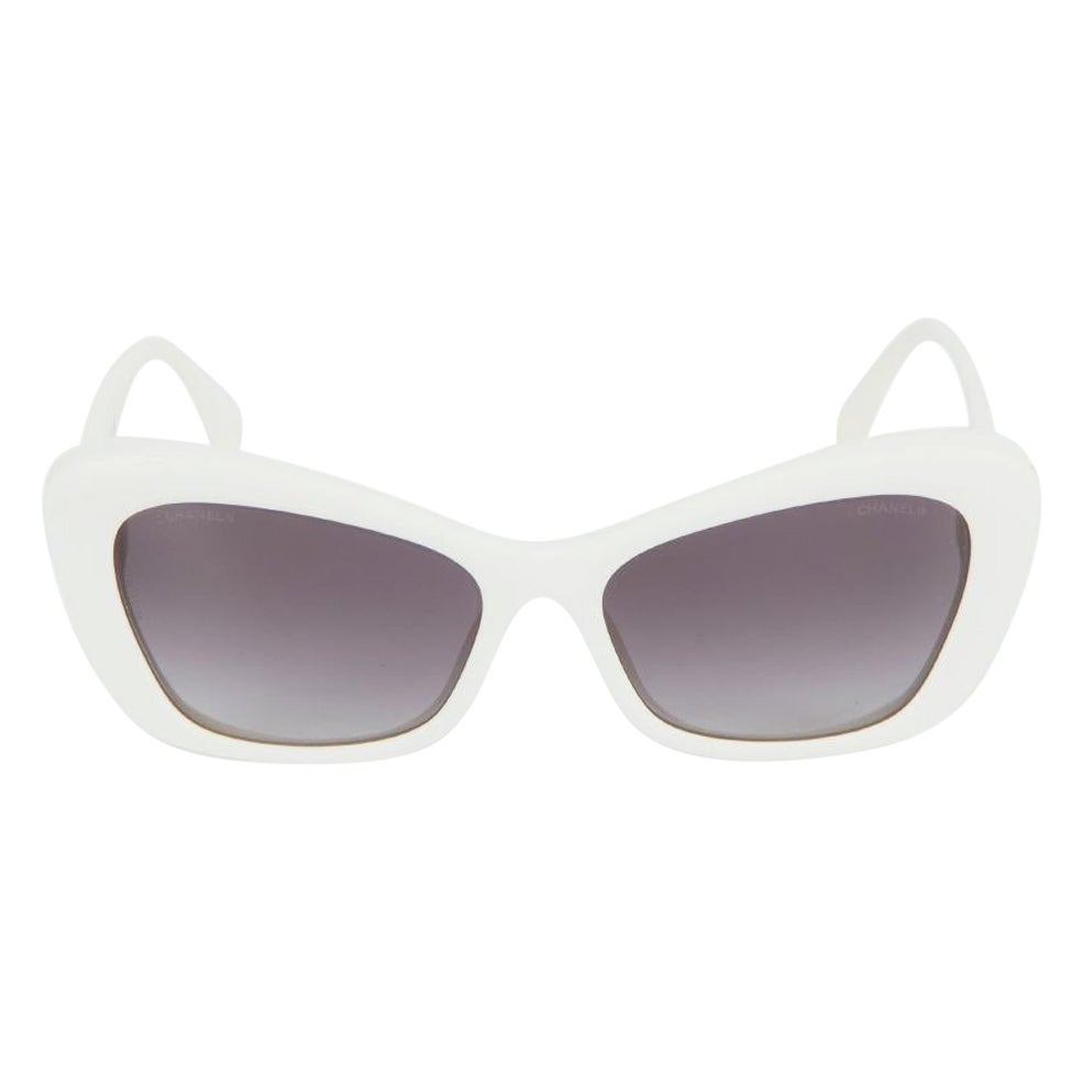 Chanel White Cat Eye Faux Pearl Detail Sunglasses at 1stDibs