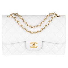 Chanel Klassische Jumbo-Doppelklappentasche in Weiß und Kaviar mit Goldbeschlägen