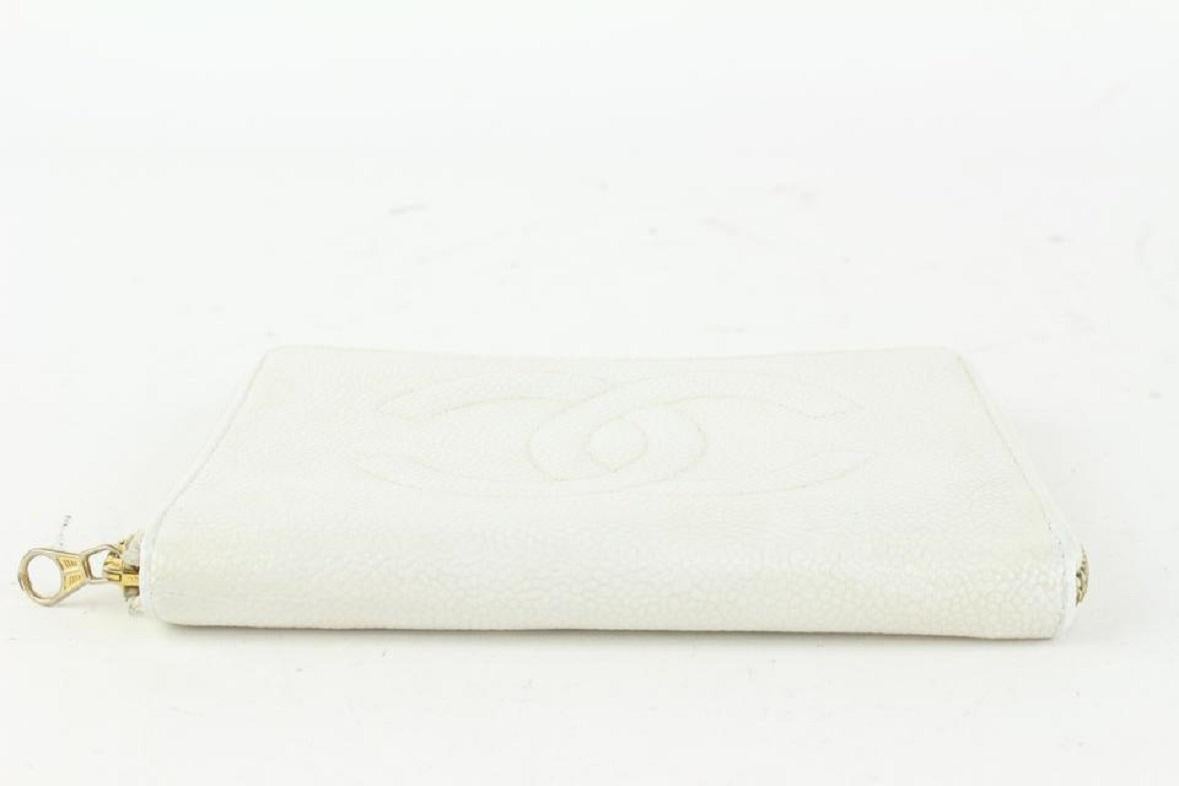 Chanel CC Logo Brieftasche mit Reißverschluss aus weißem Kaviarleder Continental 930c13  im Angebot 4