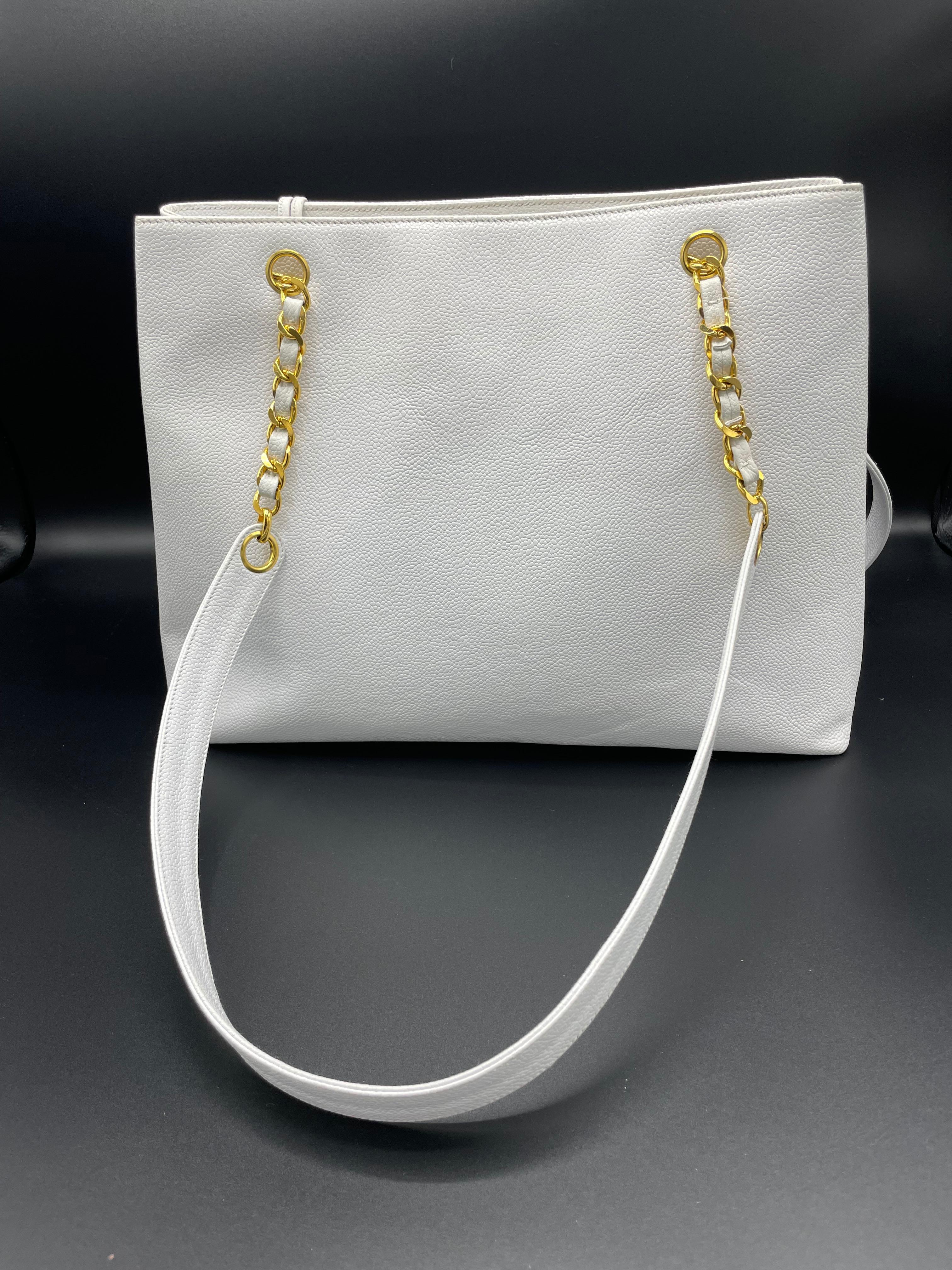 Chanel White Caviar Leather Front Pocket Tote Bag For Sale 4