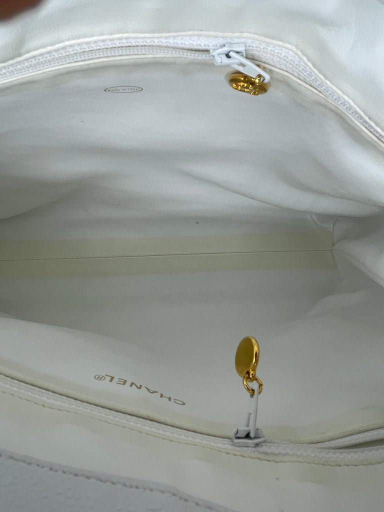 Chanel Vintage Caviar front pocket shoulder bag AGL2316