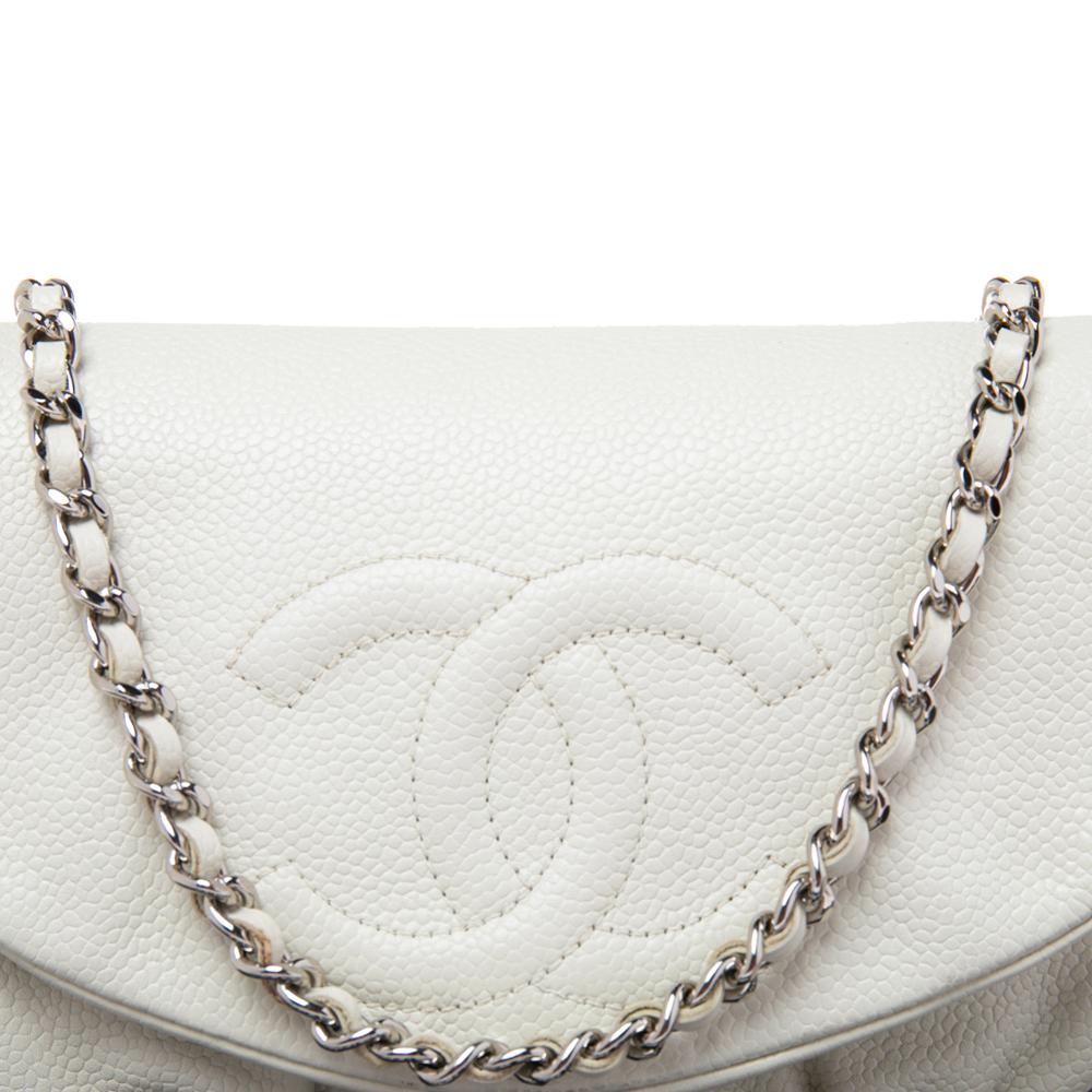Chanel White Caviar Leather Half Moon Wallet On Chain In Good Condition In Dubai, Al Qouz 2