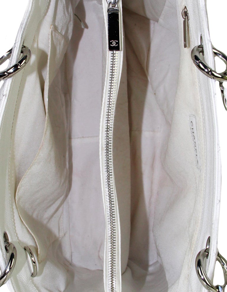white chanel pouch bag