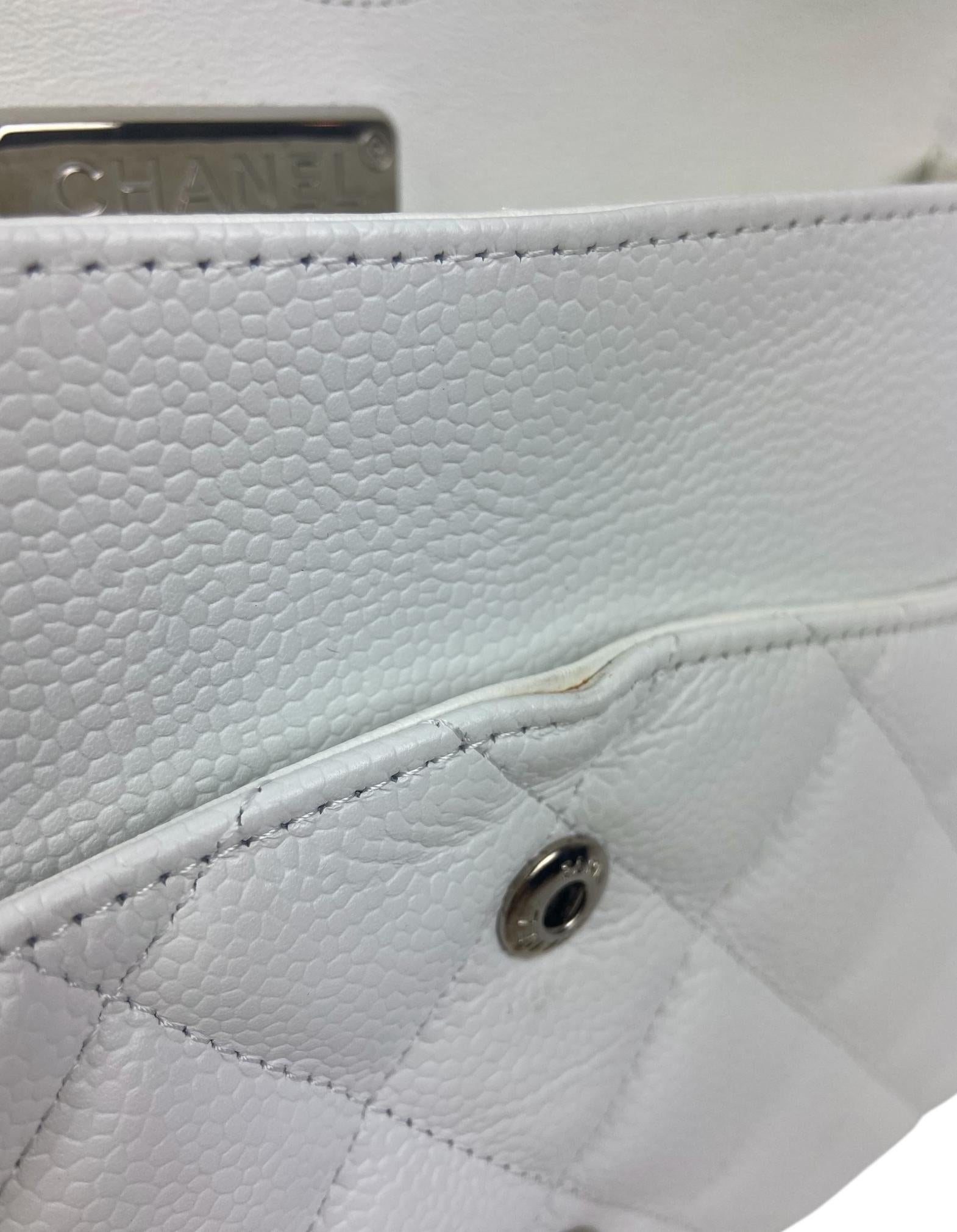 Chanel Weißes Kaviarleder Gesteppte Einzelklappe Jumbo Classic Bag im Angebot 4