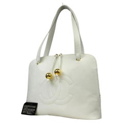 Chanel Fourre-tout en cuir caviar blanc à fermeture éclair intemporelle 220467a
