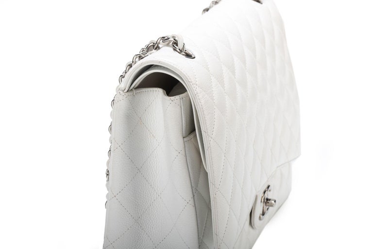 Chanel White Caviar Maxi Double Flap Bag For Sale at 1stDibs
