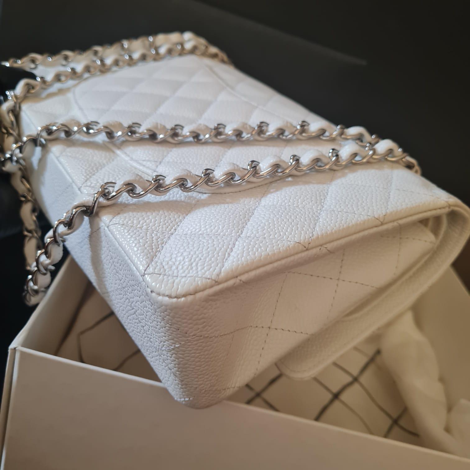 Chanel White Caviar Quilted Medium Classic Double Flap Bag For Sale at ...