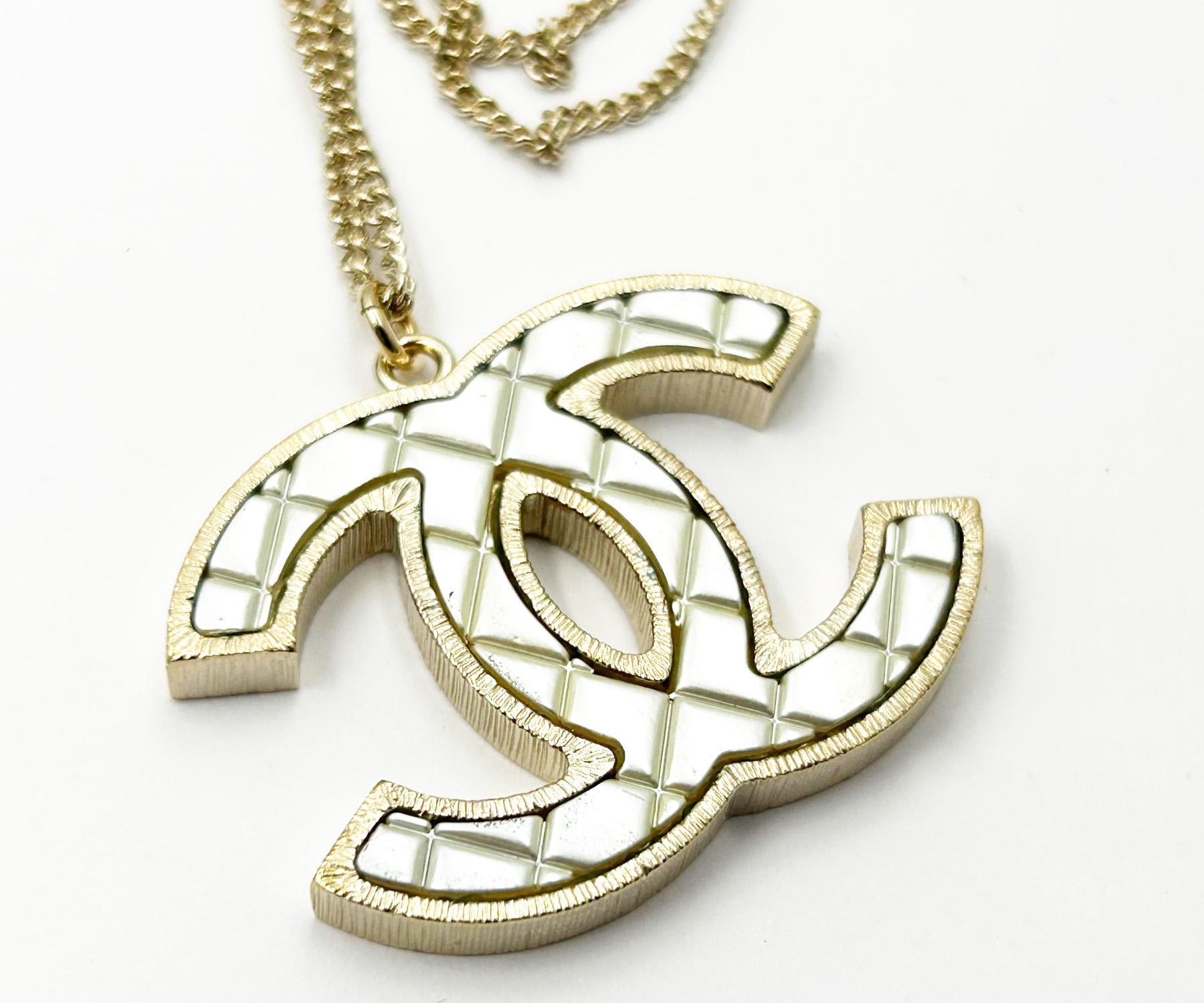 Women's Chanel White CC Plaid Gold Frame Necklace  For Sale