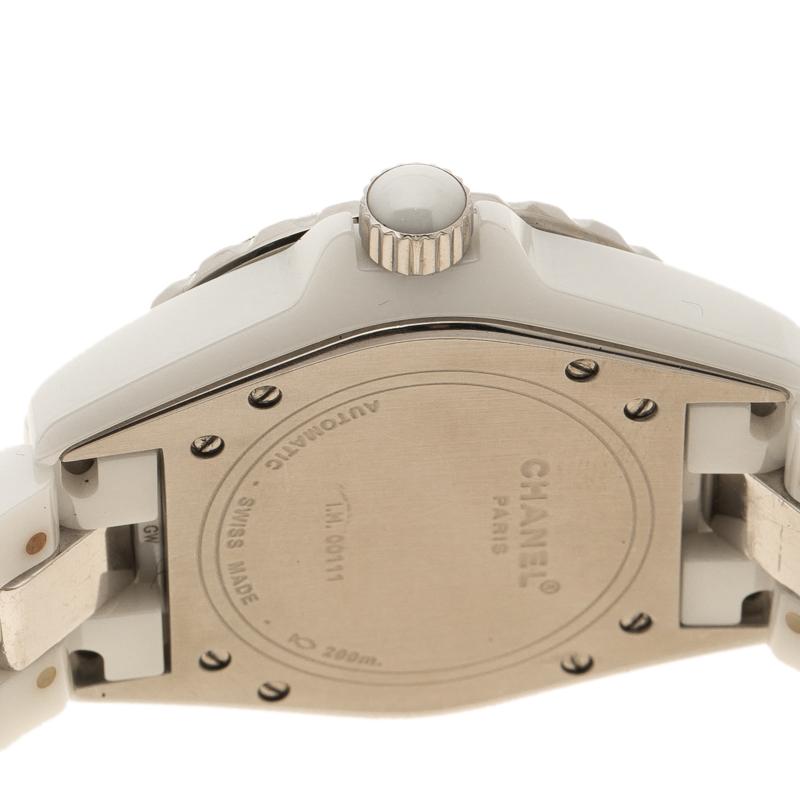 Chanel White Ceramic Stainless Steel Diamond J12 Women's Wristwatch 38 mm In Good Condition In Dubai, Al Qouz 2