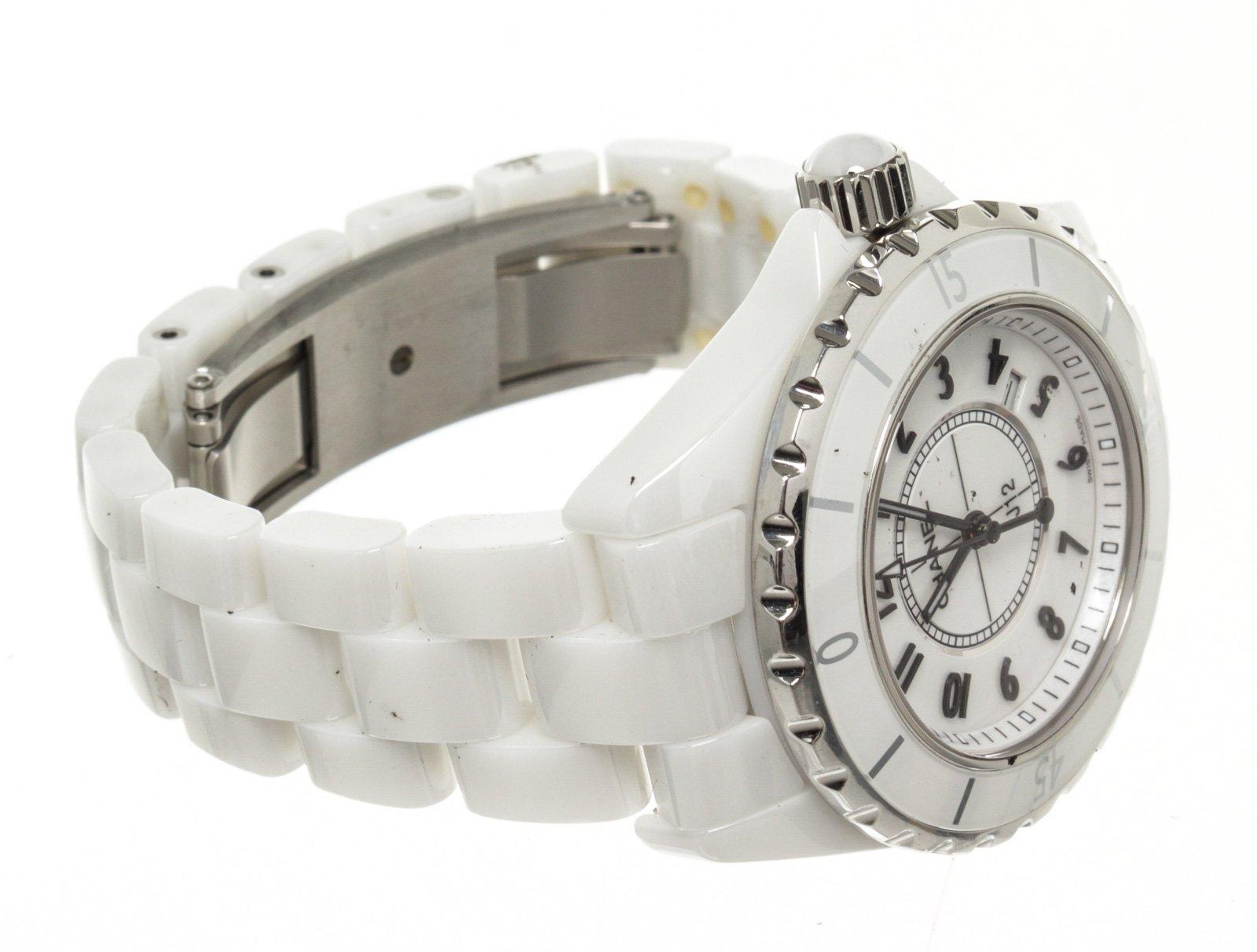 Chanel White Ceramic W/Extra Links Watch with gold-tone hardware.

47249MSC