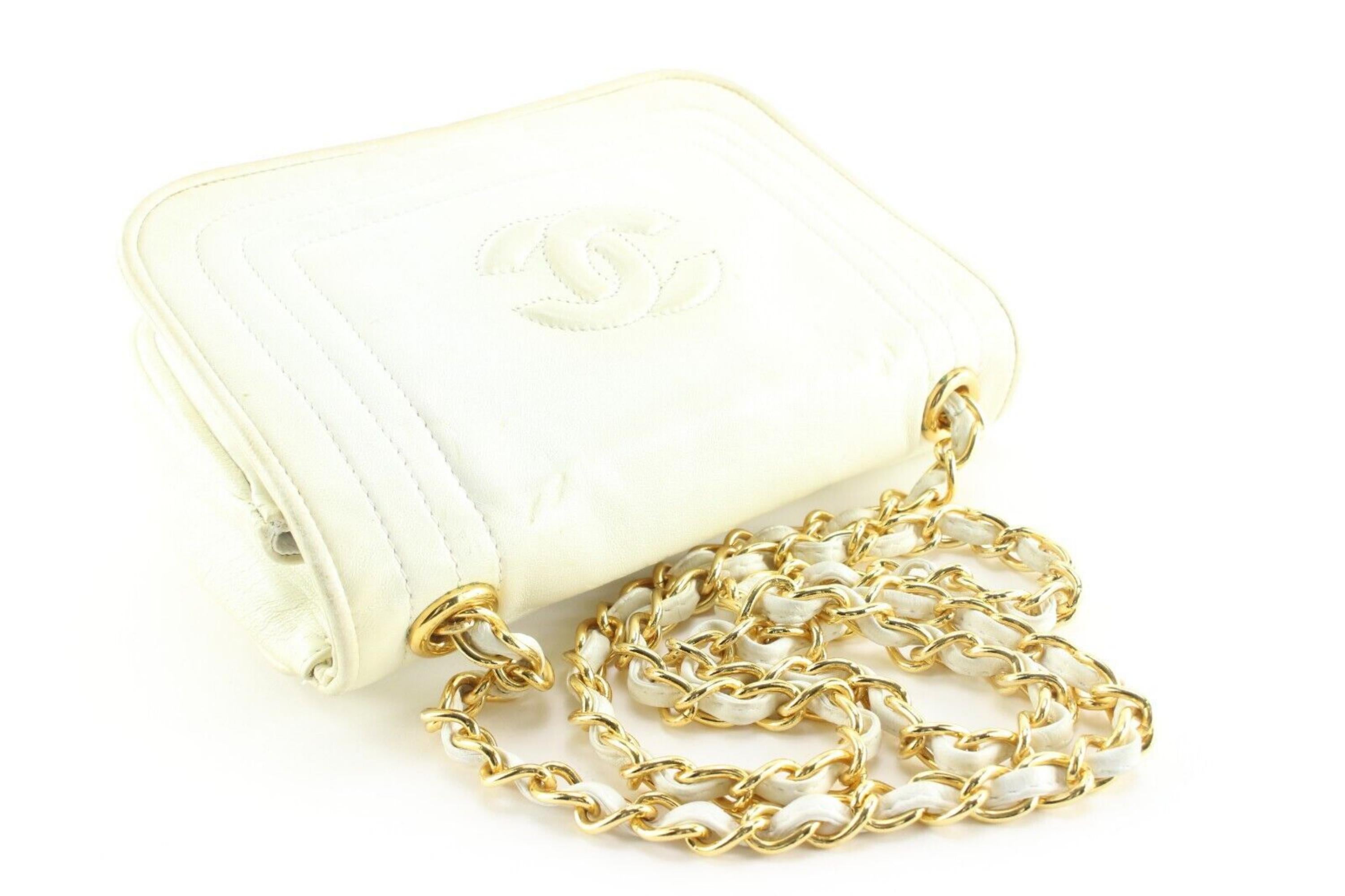 Chanel White Chanel Round Diana Flap GHW Chain Crossbody 3CH424C For Sale 3