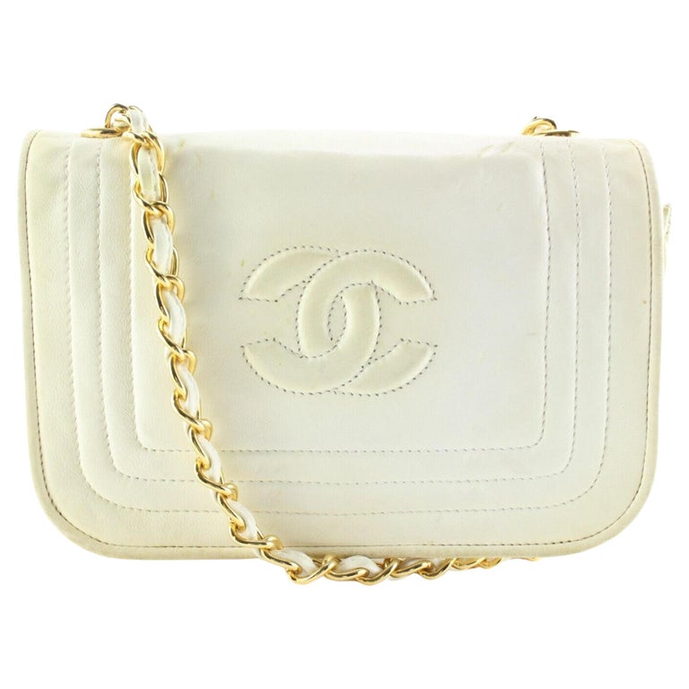 Chanel White Chanel Round Diana Flap GHW Chain Crossbody 3CH424C For Sale  at 1stDibs