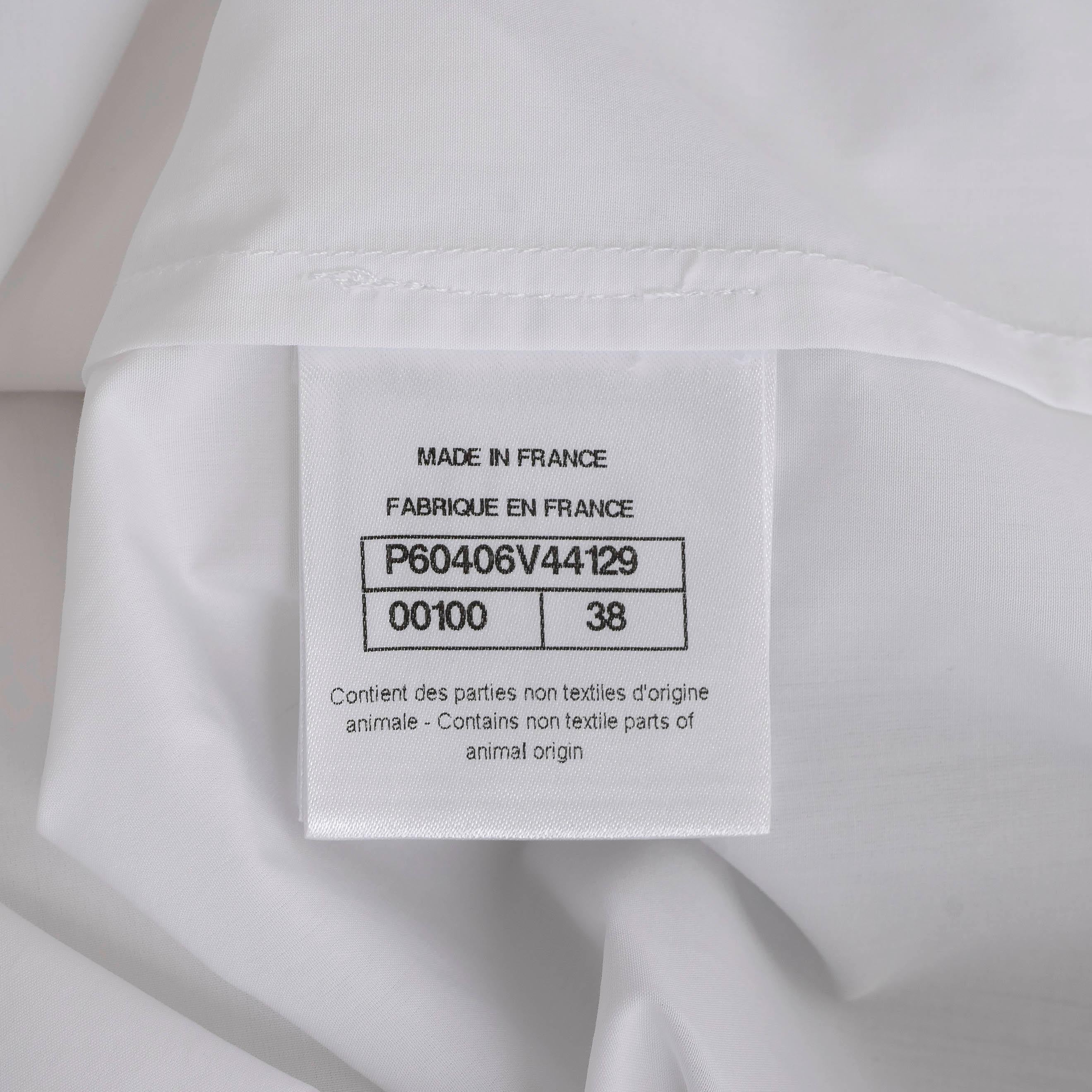 CHANEL white cotton 19C LA PAUSA POPLIN Button-Up Shirt 38 S For Sale 4