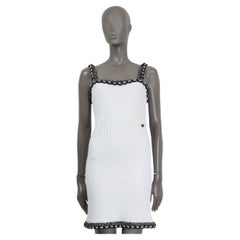 CHANEL weißes Kleid aus Baumwolle mit Kettenverzierung 2014 38 S