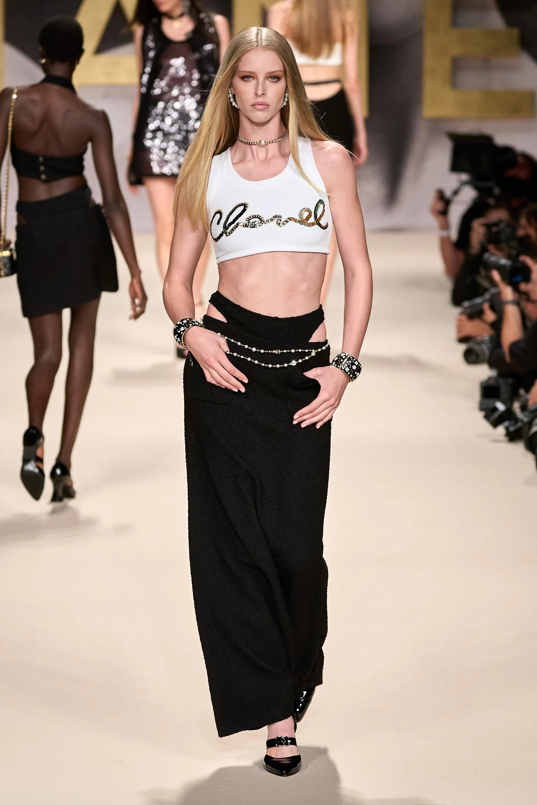 CHANEL white cotton 22S SEQUIN LOGO TERRY Tank Top Shirt 40 M 4
