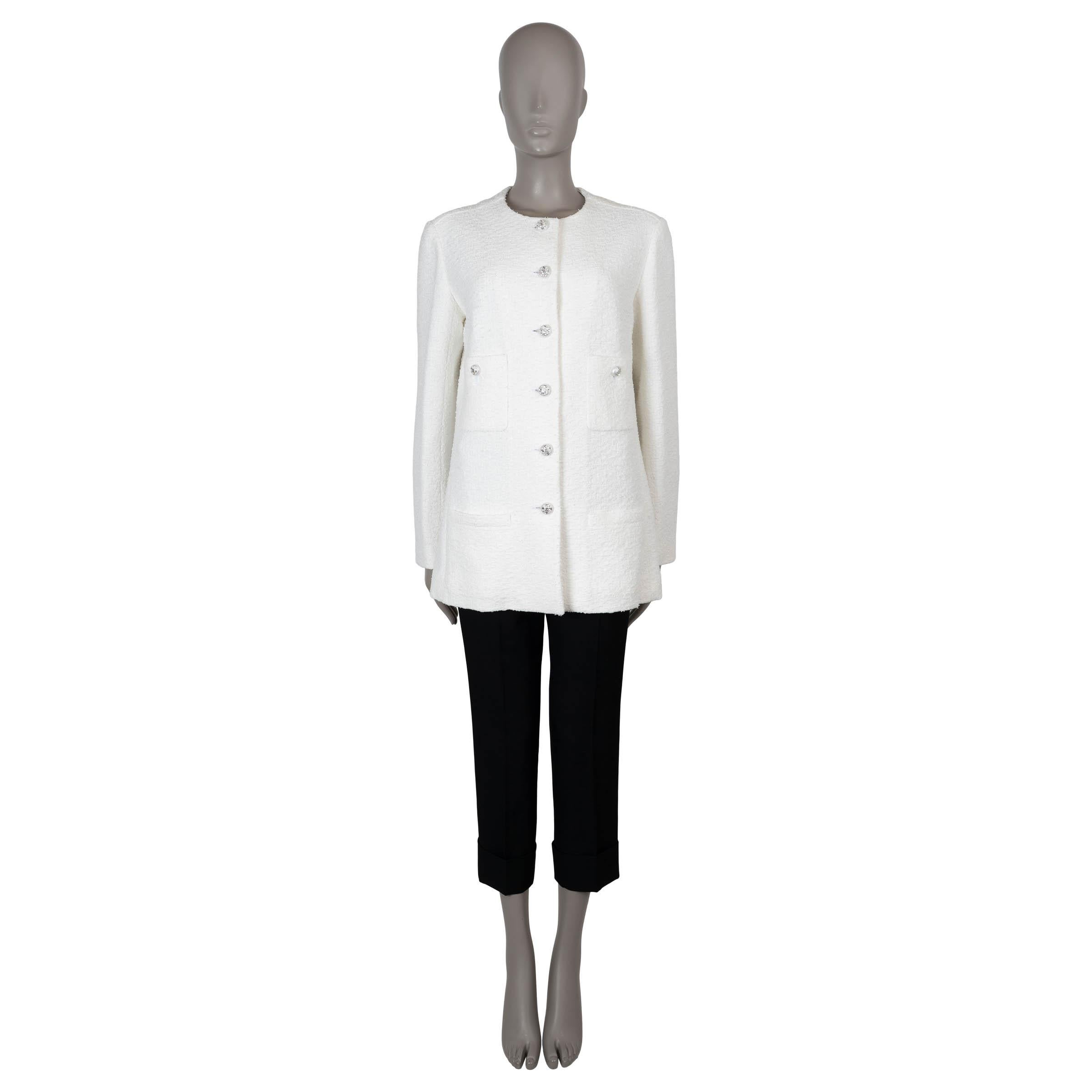 CHANEL white cotton 23S COLLARLESS TWEED Jacket 44 XL For Sale at