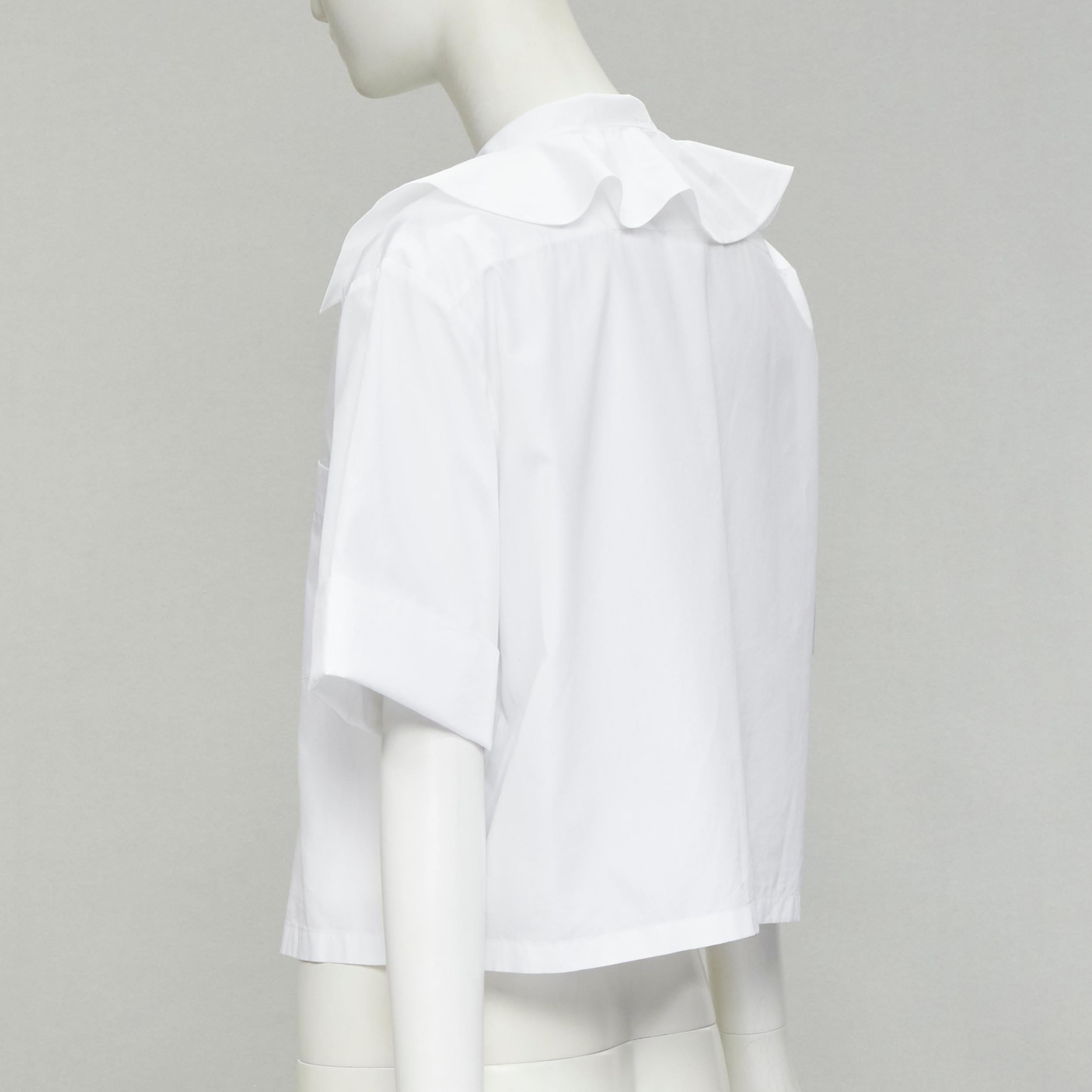 CHANEL white cotton gold pearl CC button double pocket boxy cropped shirt FR40 M For Sale 1