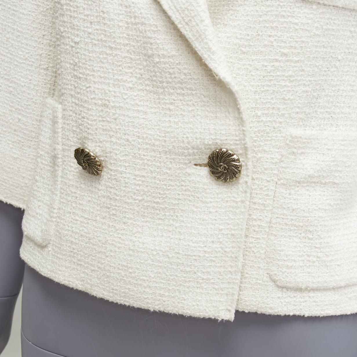 CHANEL white cotton tweed CC embroidery pocket cropped schoolboy jacket FR36 S For Sale 4
