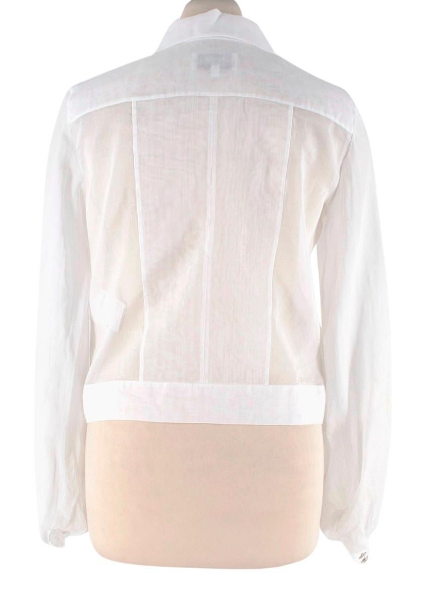 Grigio Chanel Camicetta a maniche lunghe in voile di cotone bianco semitrasparente in vendita
