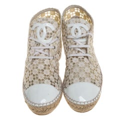 Chanel White/Cream Eyelet Lace And Patent Leather Espadrilles Size 39