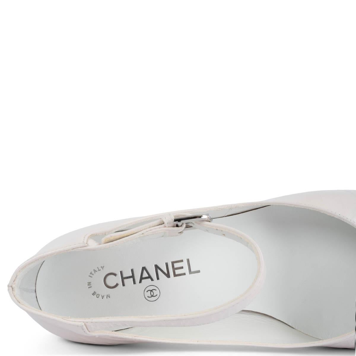 CHANEL Chausssures plates en cuir blanc froissé 2022 22B MARY JANE 38,5 4