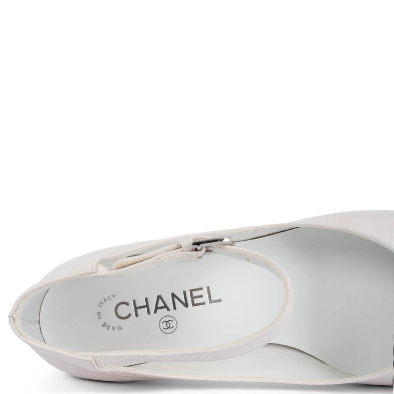 CHANEL white crinkled leather 2022 22B MARY JANE Flats Shoes 38.5