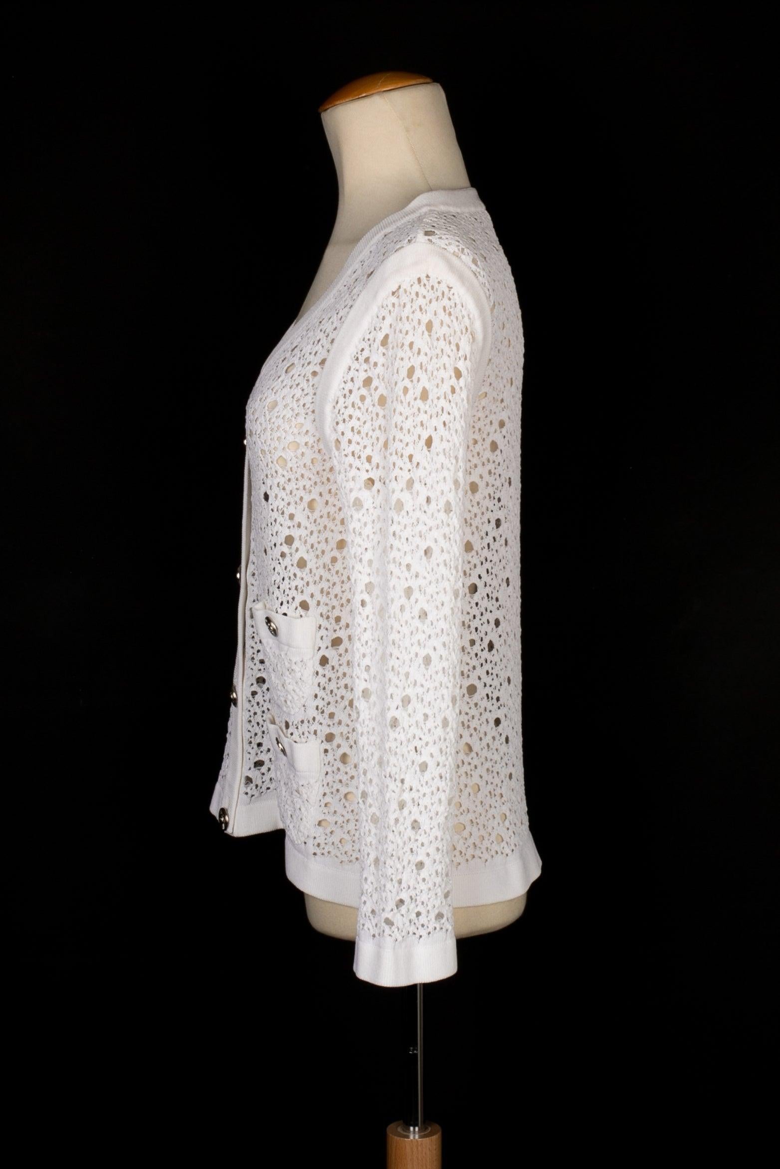 Chanel White Crochet Blouse In Excellent Condition In SAINT-OUEN-SUR-SEINE, FR