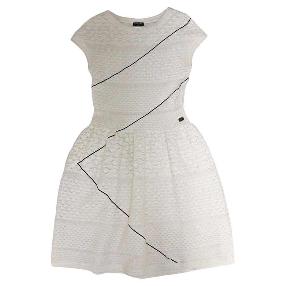 Abito bianco di Chanel, taglia 38FR in vendita