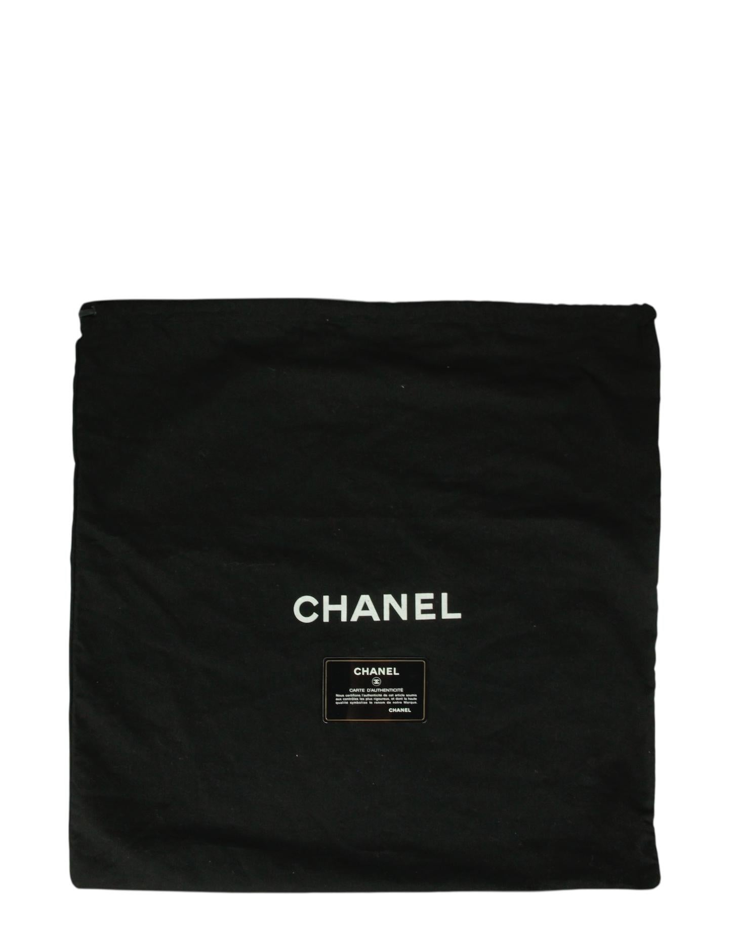 Chanel Borsa media Deauville in tela lurex bianco/oro in vendita 5