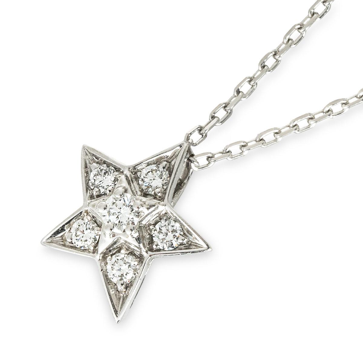 Taille ronde Chanel Pendentif comète en or blanc et diamants 0,22 carat J2709 en vente