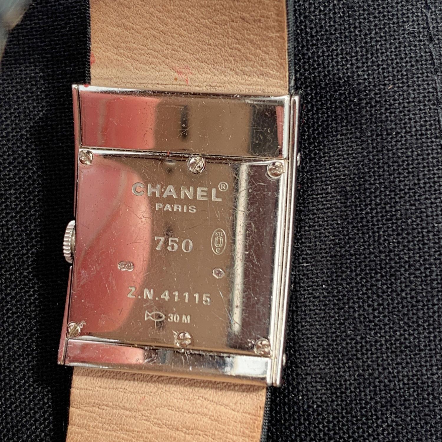 Chanel White Gold Diamond Mother of Pearl 1932 Art Deco Wrist Watch In Excellent Condition In Rome, Rome