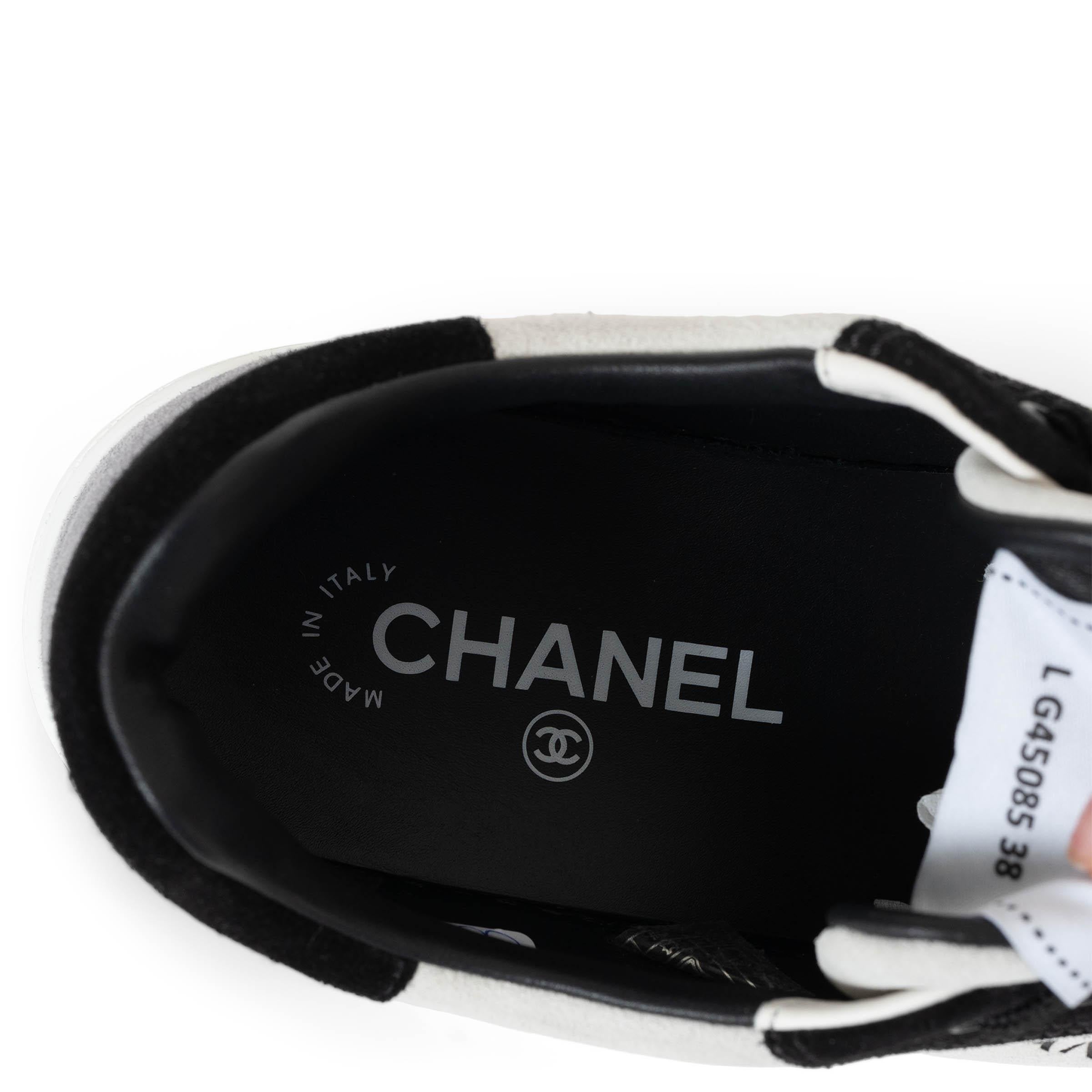 CHANEL white grey black suede 24S LOW TOP Sneakers Shoes 38 For Sale 3