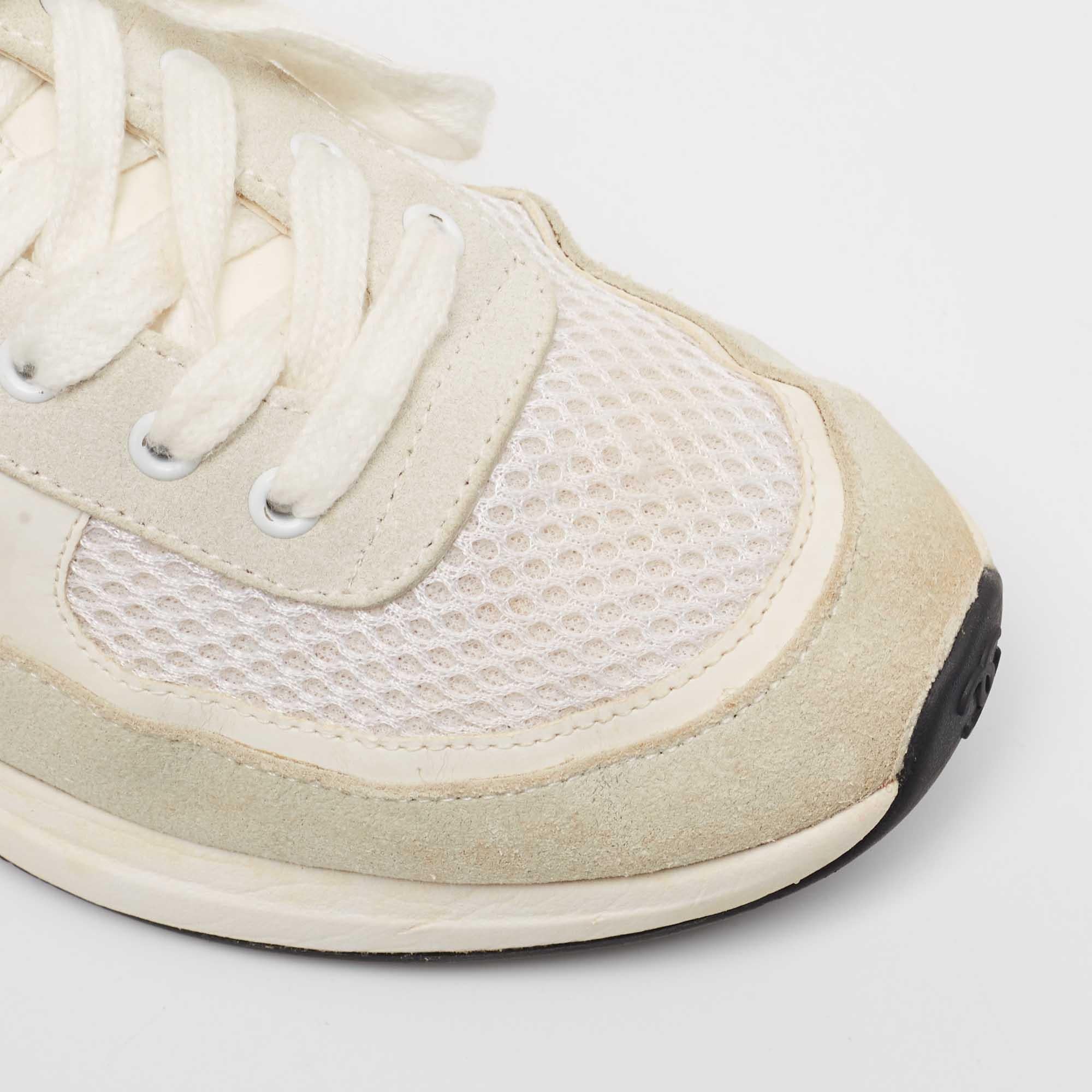 Chanel White/Grey Mesh and Suede CC Low Top Sneakers Size 35 3