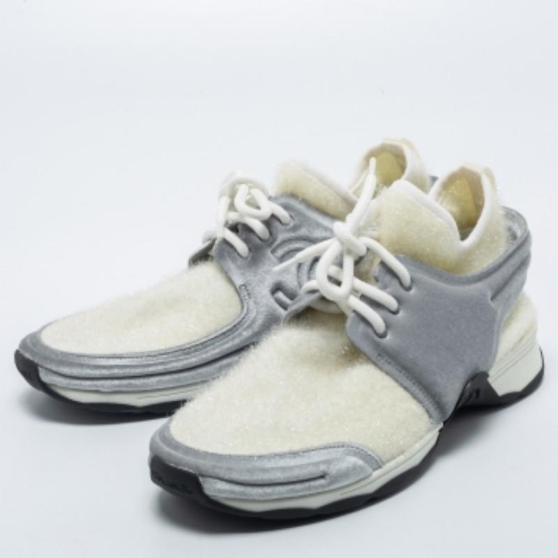 Gray Chanel White/Grey Stretch Fabric and Corduroy CC Sneakers Size 40.5 For Sale