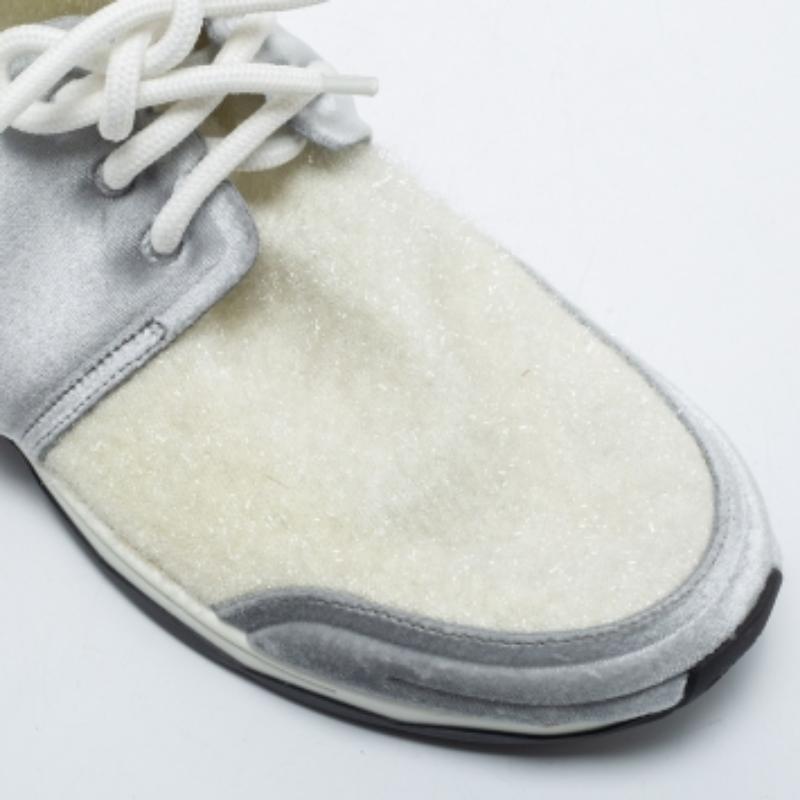 Chanel White/Grey Stretch Fabric and Corduroy CC Sneakers Size 40.5 For Sale 1
