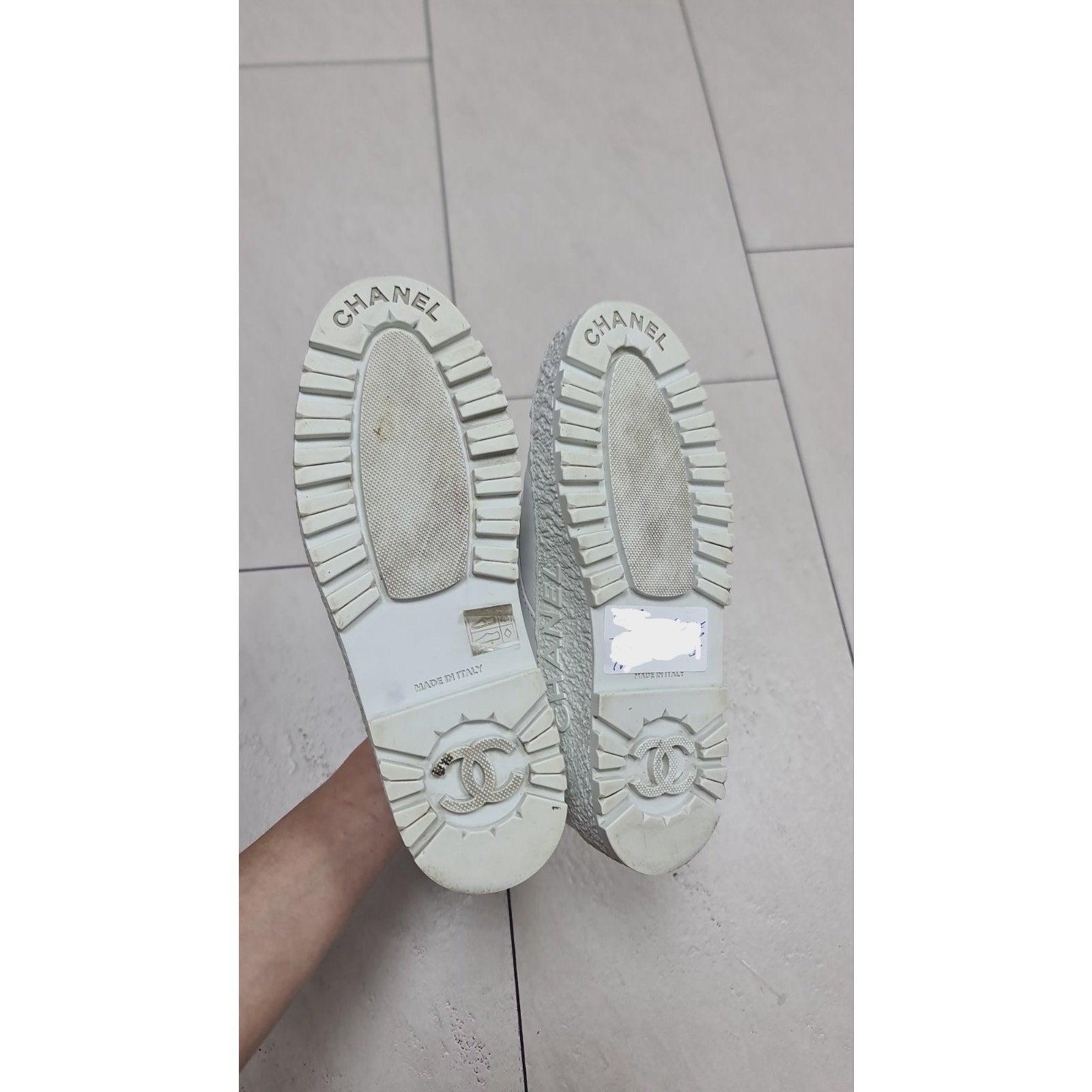 Chanel White High-top leather Sneakers  Sz.37 For Sale 2