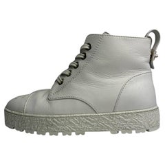 Chanel White High-top leather Sneakers  Sz.37