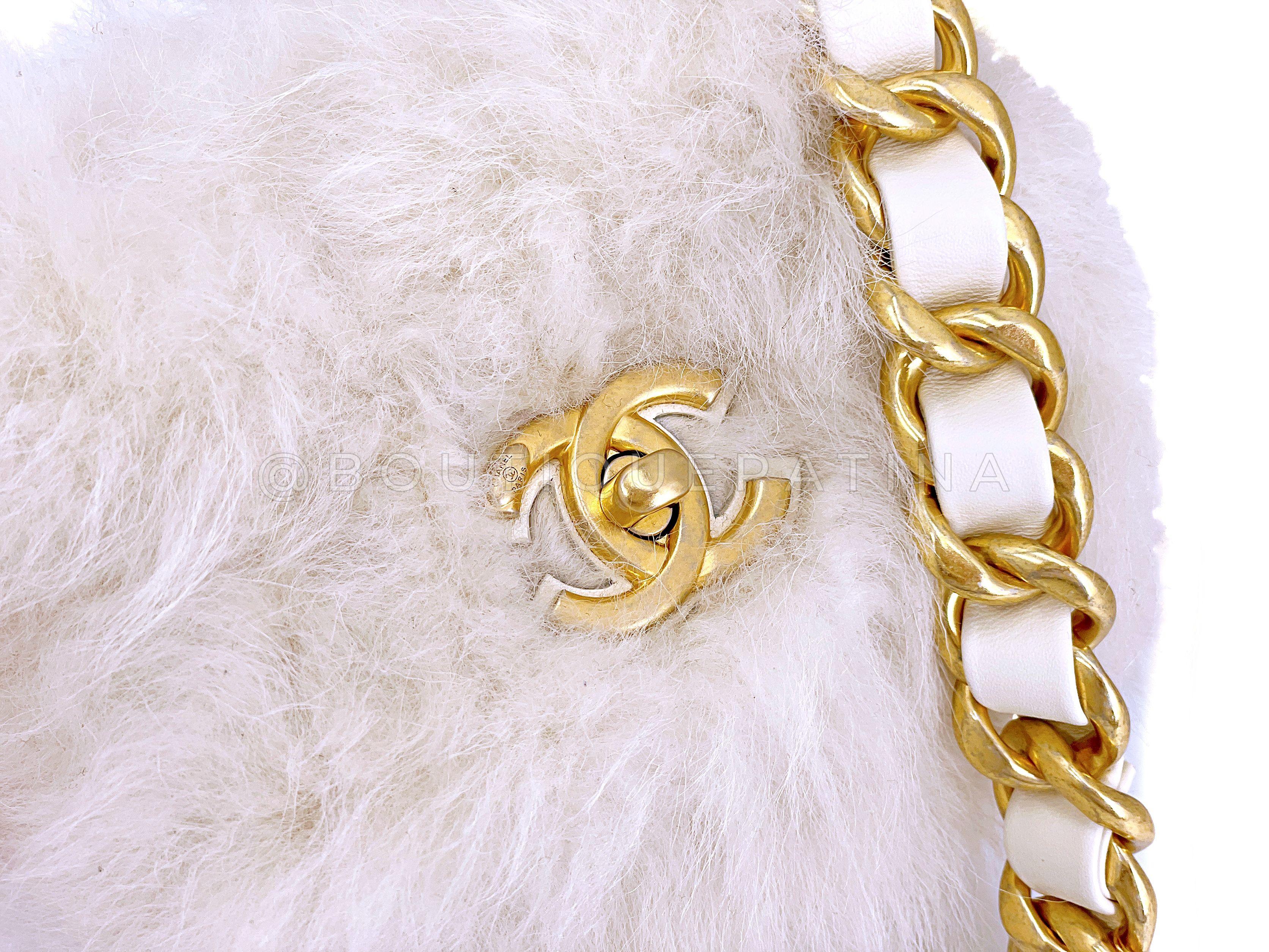 Chanel White Ivory Fur Mini Crossbody Flap Bag Chunky Chain 67242 For Sale 4