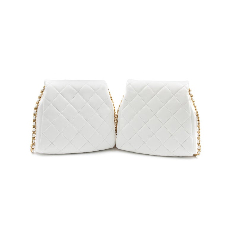 25S CHANEL CROSSBODY HANDBAG 17 IN WHITE LAMBSKIN GOLD HARDWARE